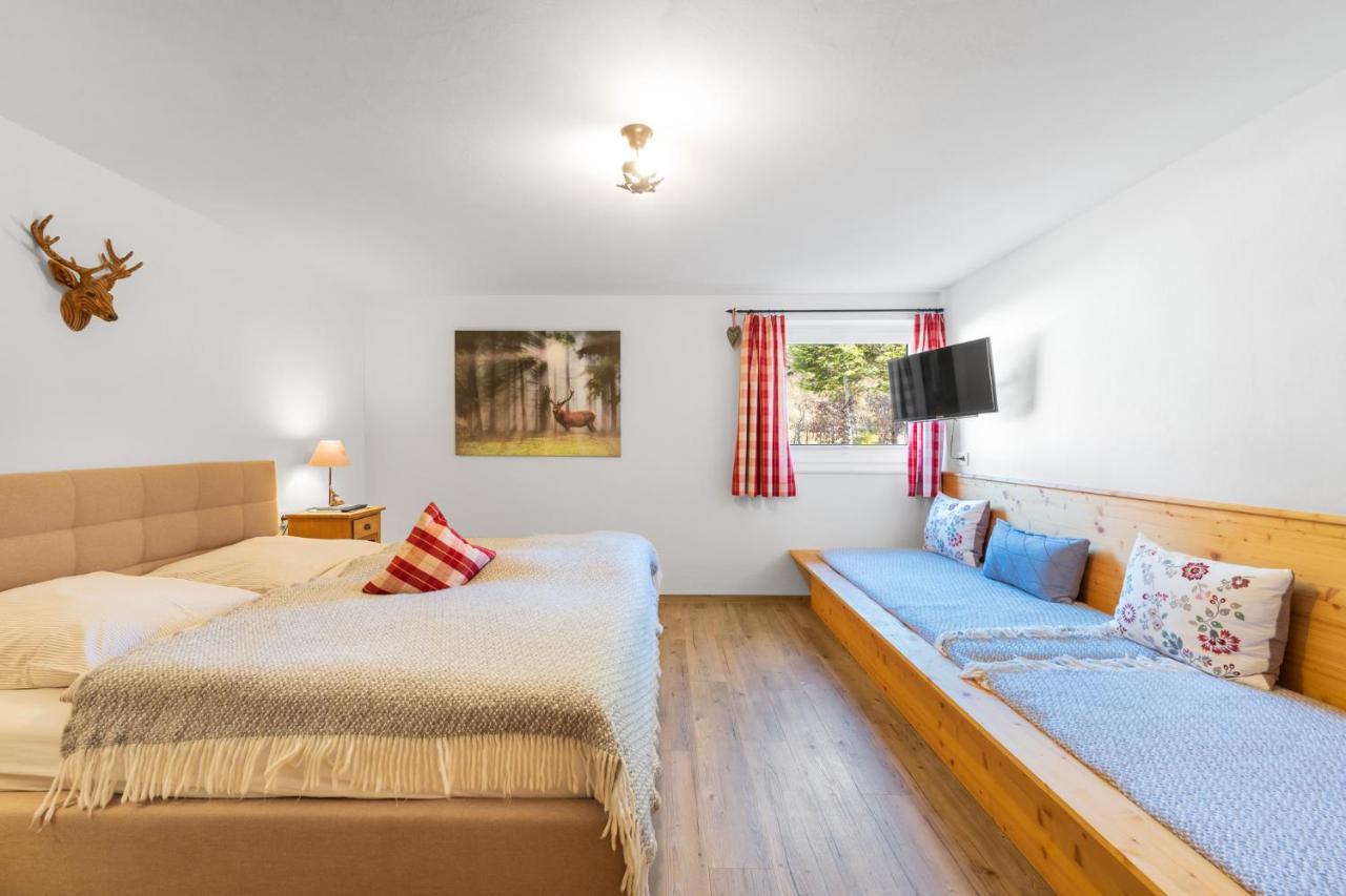 Ferienwohnung Im Hubertushof フェルトベルク エクステリア 写真