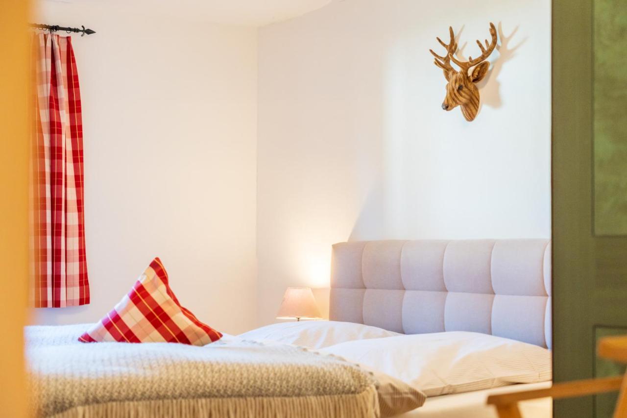 Ferienwohnung Im Hubertushof フェルトベルク エクステリア 写真